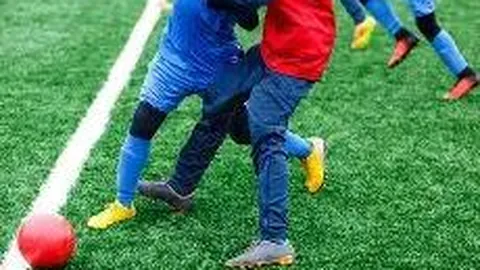 字母哥一节狂砍25分闪耀舞台，AJ-格林盛赞其为榜样先锋